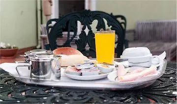 Hotel Residencial Caravela Lisboa 2*,  Portugal