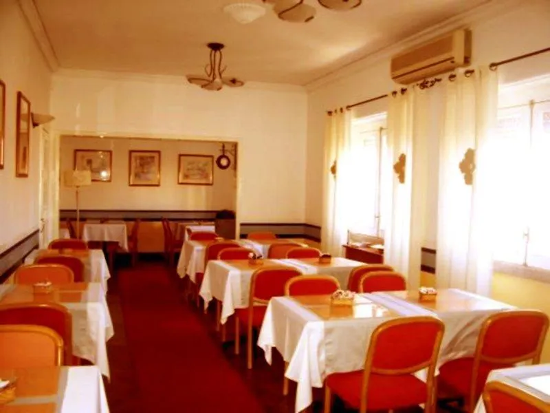 Hotel Residencial Caravela Lisboa 2*,  Portugal